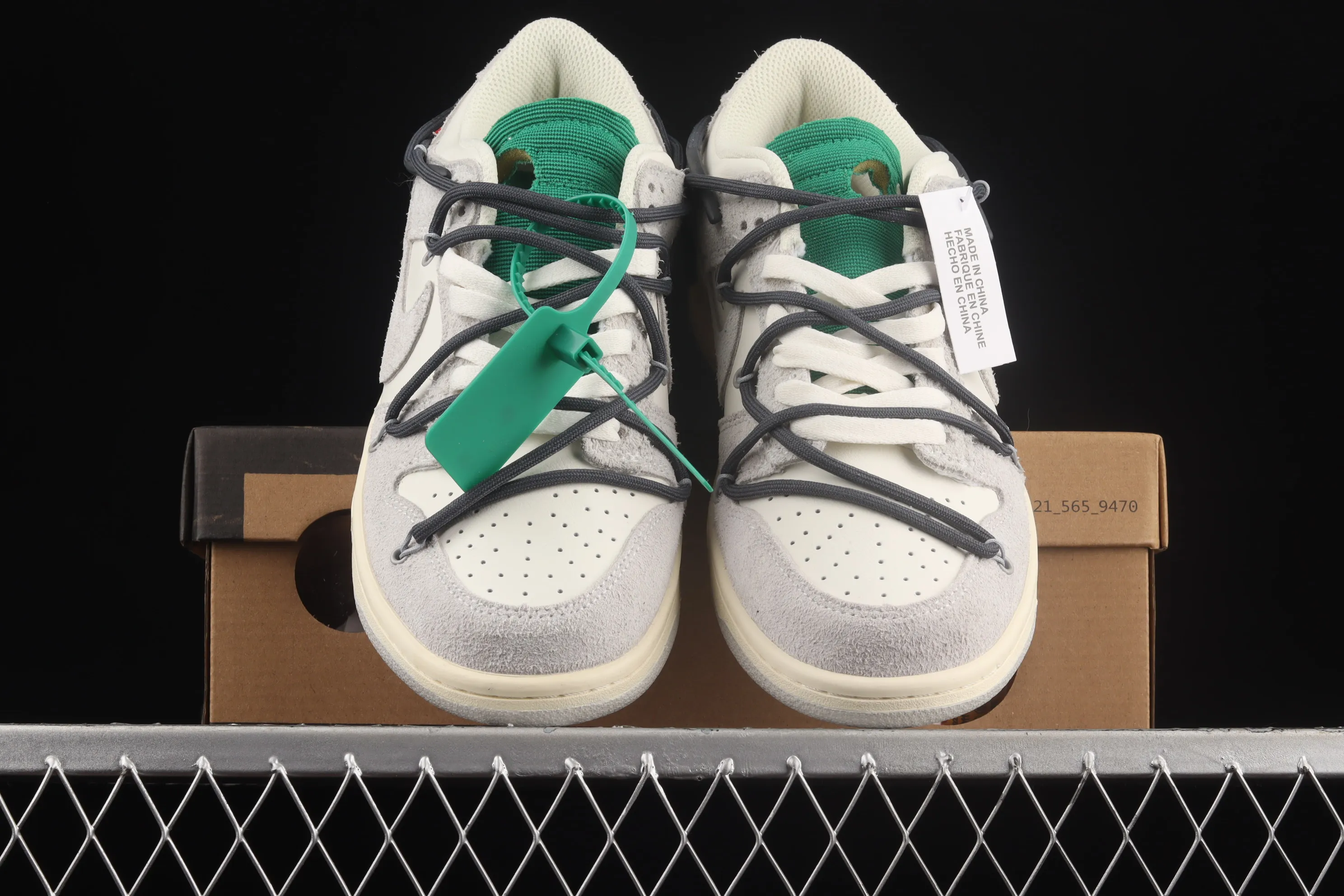 All categories Nk SB Dunk series Nk SB Dunk Low low-top sneakers cost-effective version OF x Nk Dunk Low OW SB smashing backboard fashion casual sneakers DJ0950-115
